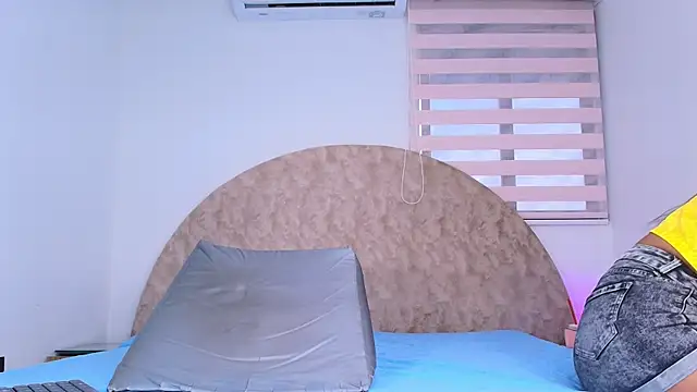 Snapshot of anisha_x chatting on July 3, 2026, 7:20 pm anisha x online show from July 3, 2026, 7:20 pm