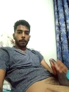 Snapshot of Joeyyyy455 chatting on December 13, 2025, 11:33 pm Joeyyyy455 online show from December 13, 2025, 11:33 pm