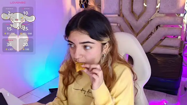 meraki fraise online show from November 6, 2025, 8:02 pm