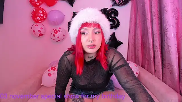 Snapshot of annika_taylor chatting on November 4, 2025, 1:42 am annika taylor online show from November 4, 2025, 1:42 am