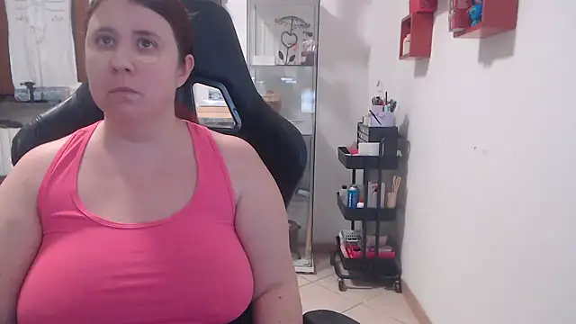 Snapshot of valerysexy chatting on December 14, 2025, 8:14 pm valerysexy online show from December 14, 2025, 8:14 pm