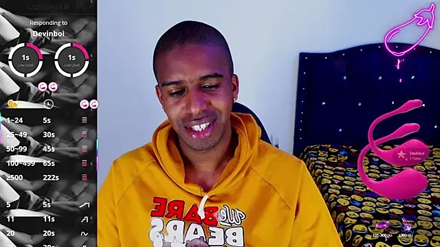 Snapshot of mrjhon26 chatting on March 13, 2025, 8:43 pm mrjhon26 online show from March 13, 2025, 8:43 pm