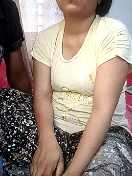 Snapshot of Desi_Best_Anal chatting on February 1, 2025, 8:08 am Desi Best Anal online show from February 1, 2025, 8:08 am