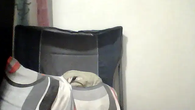 Snapshot of Glenorecornomaza chatting on October 16, 2025, 3:26 am Glenorecornomaza online show from October 16, 2025, 3:26 am