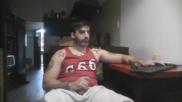 Snapshot of ozzypsico13 chatting on March 23, 2026, 1:33 pm ozzypsico13 online show from March 23, 2026, 1:33 pm