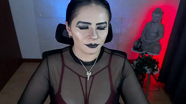 Snapshot of GODDESS_EVANS chatting on April 11, 2026, 12:18 am GODDESS EVANS online show from April 11, 2026, 12:18 am