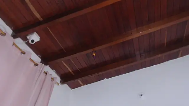 Amara Red online show from December 19, 2025, 11:12 am