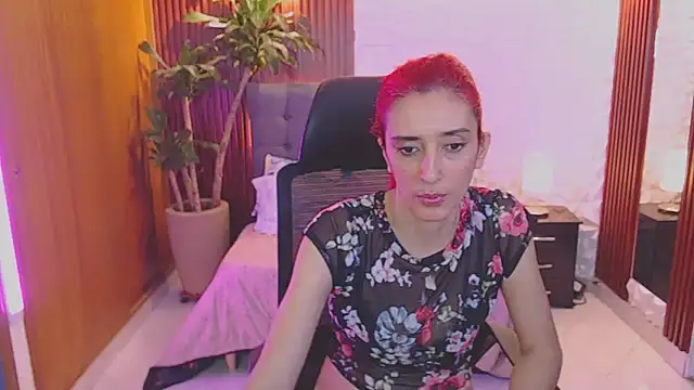 Snapshot of Ruby_Your_Milf chatting on February 26, 2025, 12:30 am Ruby Your Milf online show from February 26, 2025, 12:30 am