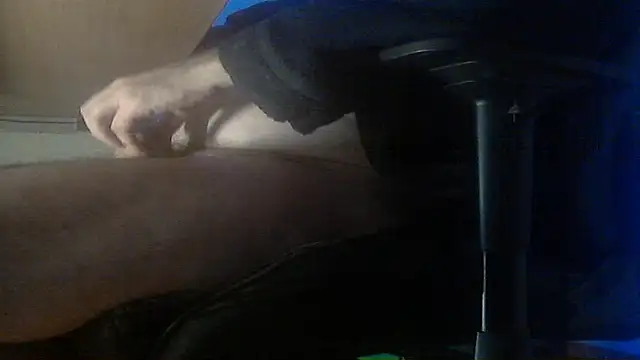 Snapshot of fanfancoquinFR chatting on December 16, 2025, 8:35 pm fanfancoquinFR online show from December 16, 2025, 8:35 pm