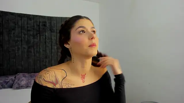 AnnyCherry  online show from March 24, 2026, 10:43 pm