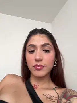 AnnyCherry  online show from April 25, 2026, 8:06 pm