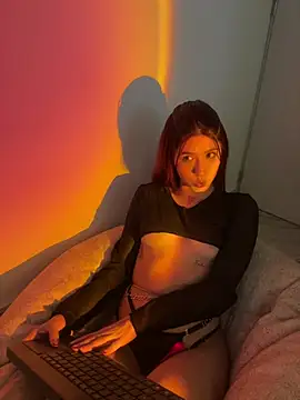 Snapshot of AnnyCherry_ chatting on February 5, 2025, 7:42 pm AnnyCherry online show from February 5, 2025, 7:42 pm