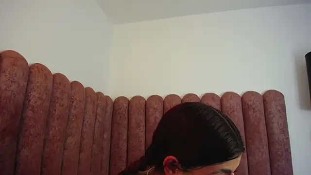 Snapshot of AnnyCherry_ chatting on September 9, 2025, 5:44 pm AnnyCherry online show from September 9, 2025, 5:44 pm