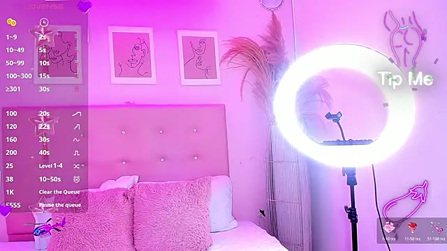 Snapshot of EIMY_BRIGHT chatting on November 12, 2025, 2:10 pm EIMY BRIGHT online show from November 12, 2025, 2:10 pm