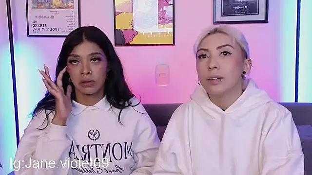 Snapshot of jane_hart_ chatting on October 9, 2025, 11:38 pm jane hart online show from October 9, 2025, 11:38 pm