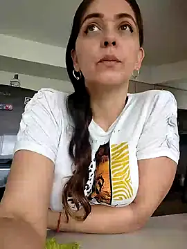 natalie cowens online show from February 19, 2025, 6:00 pm