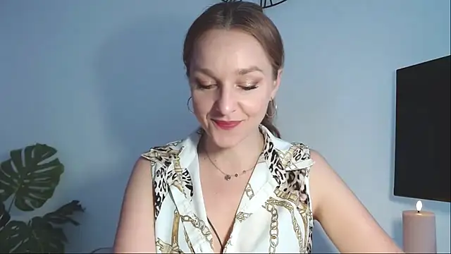 Snapshot of AliciaDesire chatting on March 12, 2026, 6:50 am AliciaDesire online show from March 12, 2026, 6:50 am