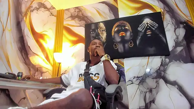 Snapshot of Thomas_shelbys chatting on October 2, 2025, 3:32 am Thomas shelbys online show from October 2, 2025, 3:32 am