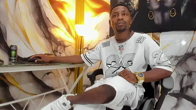 Snapshot of Thomas_shelbys chatting on October 3, 2025, 3:52 am Thomas shelbys online show from October 3, 2025, 3:52 am