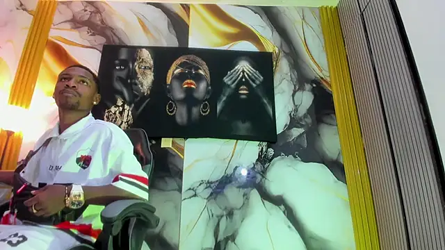 Snapshot of Thomas_shelbys chatting on October 1, 2025, 3:22 am Thomas shelbys online show from October 1, 2025, 3:22 am