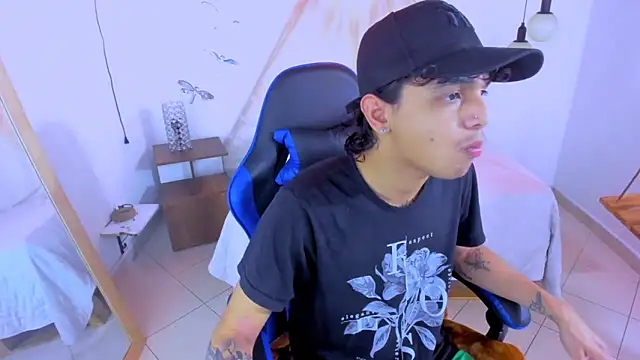 Snapshot of Brand_habes chatting on November 23, 2025, 7:07 am Brand habes online show from November 23, 2025, 7:07 am