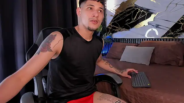 kyle smithxx online show from January 17, 2026, 4:49 am