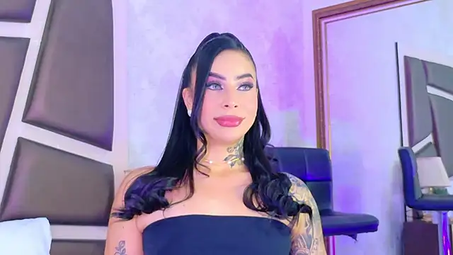 GiahDaniels online show from May 2, 2026, 3:34 am