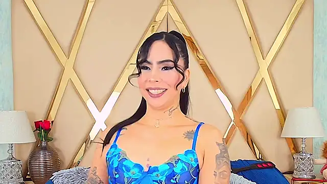 GiahDaniels online show from February 21, 2025, 8:05 pm