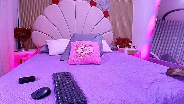 nata luna online show from February 10, 2026, 7:13 pm