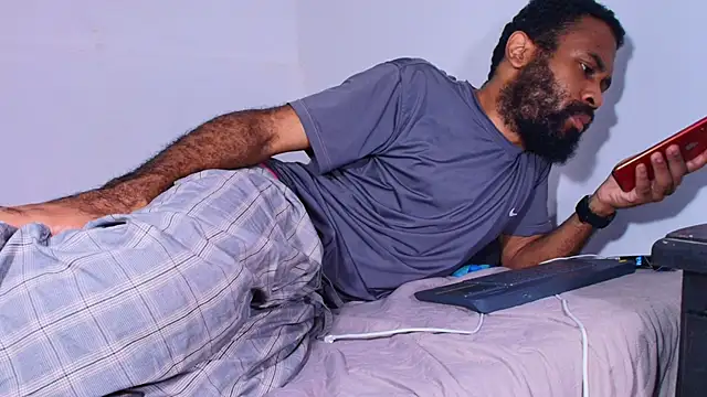 KaelMoreau online show from February 19, 2026, 12:13 pm