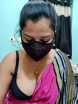 Snapshot of payal_sharma1 chatting on December 19, 2025, 1:02 pm payal sharma1 online show from December 19, 2025, 1:02 pm