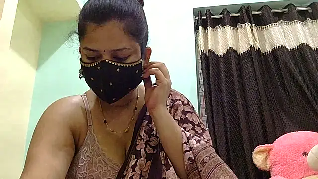 Snapshot of payal_sharma1 chatting on May 16, 2026, 5:50 am payal sharma1 online show from May 16, 2026, 5:50 am