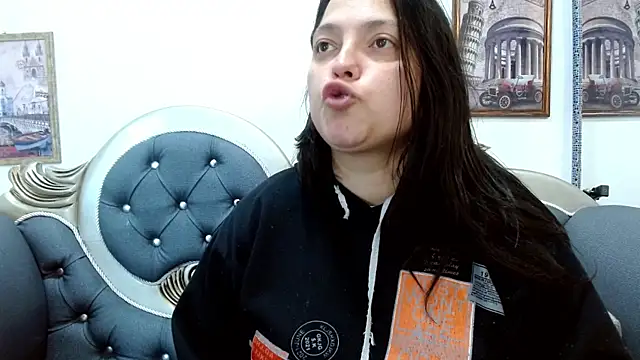 Snapshot of KataleyaStiward chatting on June 19, 2026, 12:33 pm KataleyaStiward online show from June 19, 2026, 12:33 pm