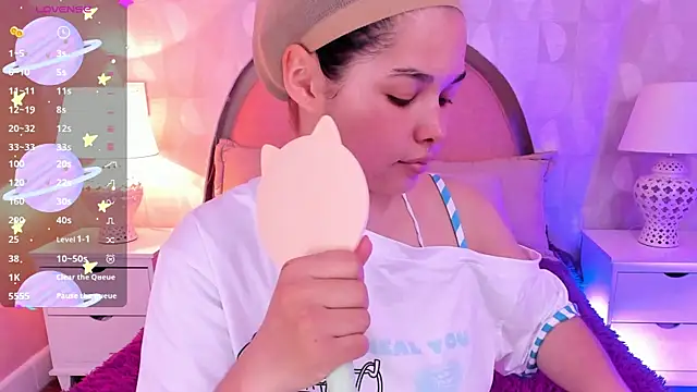 Snapshot of angeline_teen chatting on June 2, 2026, 12:16 pm angeline teen online show from June 2, 2026, 12:16 pm