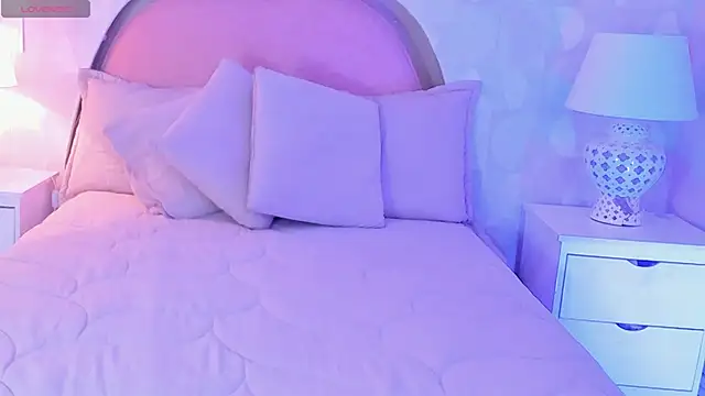 Snapshot of angeline_teen chatting on March 13, 2026, 12:10 pm angeline teen online show from March 13, 2026, 12:10 pm