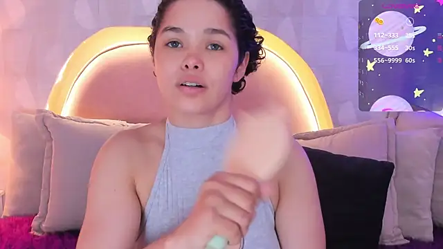 Snapshot of angeline_teen chatting on August 3, 2026, 12:44 pm angeline teen online show from August 3, 2026, 12:44 pm