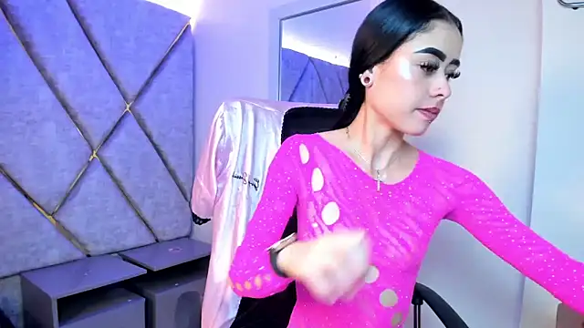 Snapshot of AnnySweett_ chatting on May 23, 2026, 3:33 pm AnnySweett online show from May 23, 2026, 3:33 pm