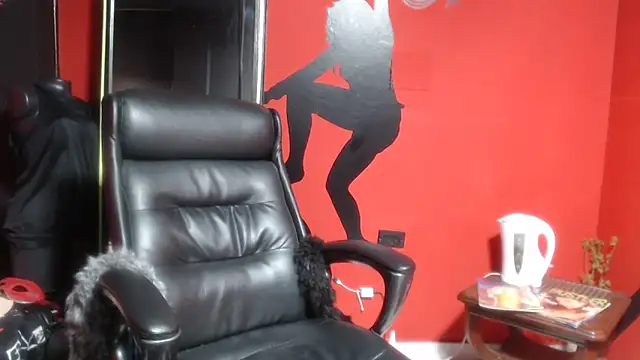 KLOE PIELL online show from December 22, 2025, 8:09 pm