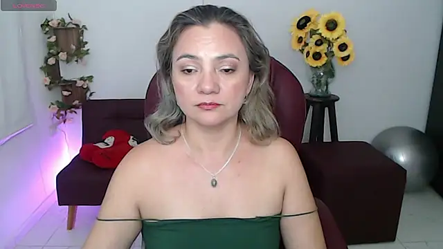 Ghada milf online show from April 11, 2026, 9:51 pm
