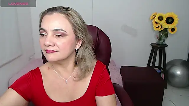 Snapshot of Ghada_milf chatting on February 19, 2026, 10:29 pm Ghada milf online show from February 19, 2026, 10:29 pm