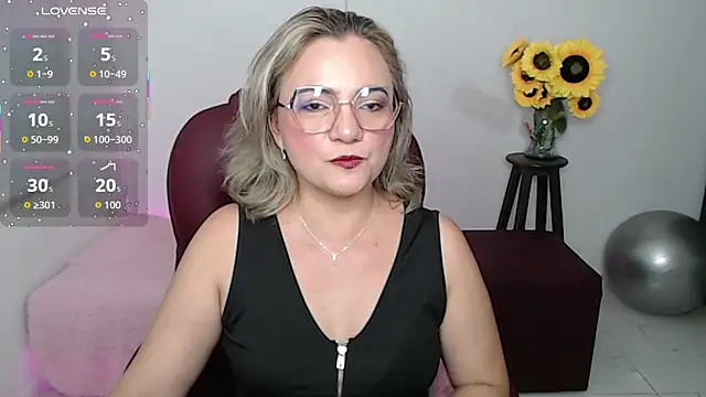 Snapshot of Ghada_milf chatting on February 16, 2026, 10:51 pm Ghada milf online show from February 16, 2026, 10:51 pm