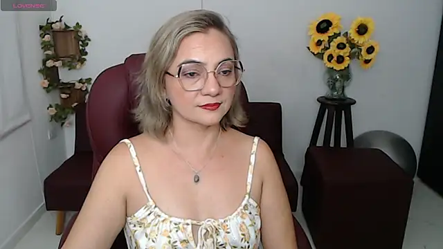 Ghada milf online show from May 3, 2026, 11:30 pm