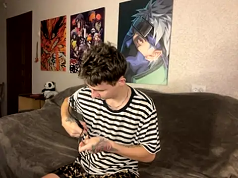 Snapshot of Mike_severi2 chatting on October 21, 2025, 5:40 am Mike severi2 online show from October 21, 2025, 5:40 am