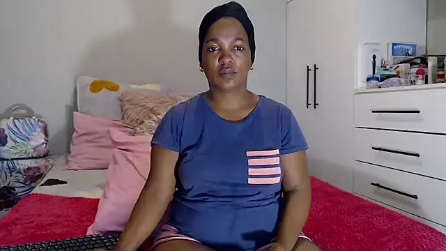 Amberbela online show from October 13, 2025, 3:41 am