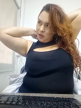 doctora-danna online show from October 10, 2025, 1:01 pm