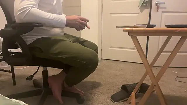 Snapshot of spacio1671 chatting on February 10, 2025, 1:14 am spacio1671 online show from February 10, 2025, 1:14 am