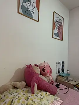 Snapshot of HallieLemon1 chatting on March 1, 2026, 10:32 pm HallieLemon1 online show from March 1, 2026, 10:32 pm