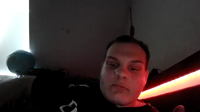 Nicolasjlhkjzl online show from April 24, 2026, 1:57 pm