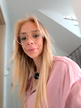 Lexa xoxo online show from February 12, 2026, 9:20 am