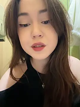Peachy Dream online show from February 12, 2025, 5:37 pm